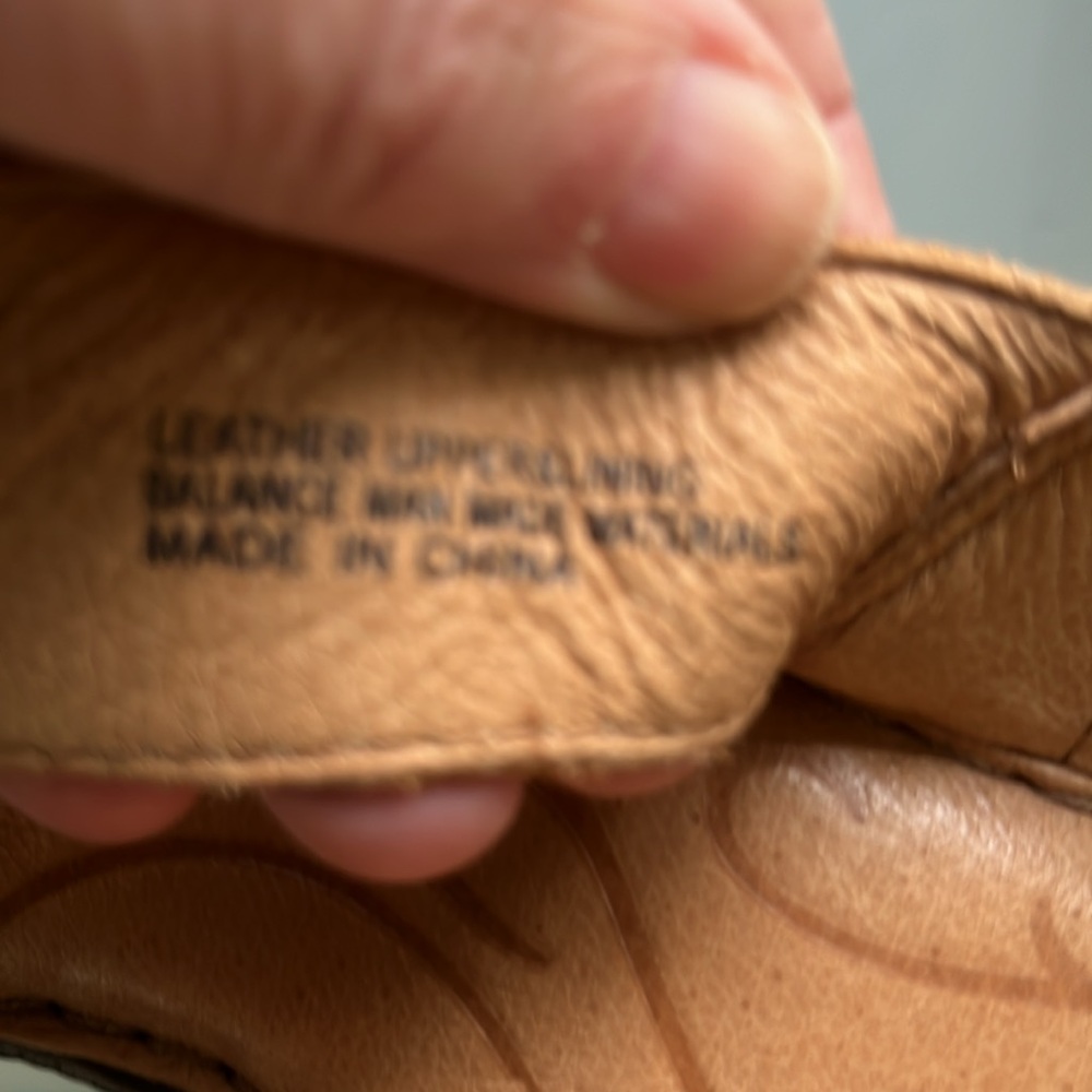 Born Women's Tan Leather Sandals size 8 - Picture 5 of 14
